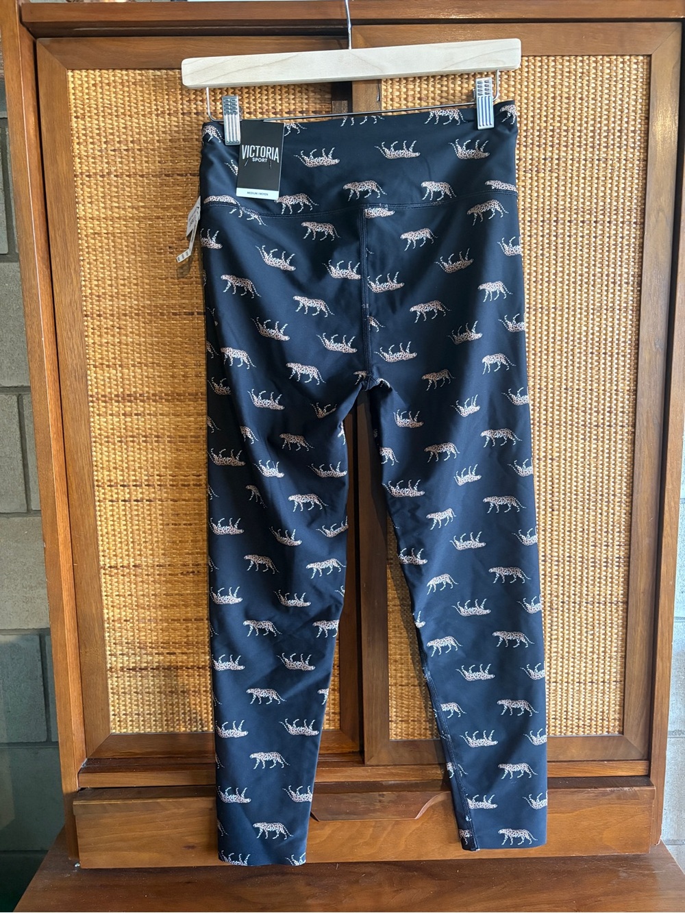 Victoria’s Secret Ultimate Leggings- High Rise- Cheetah Print